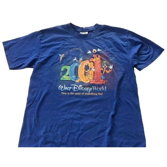 Adult T-Shirt 2001 Walt Disney World Start Something Big Distressed Medium Vtg - Picture 1 of 4